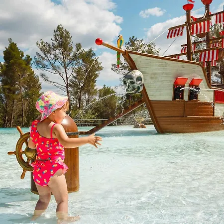 Mobile Homes With Pool In Tar - Porec-istrien 38572 Holiday park