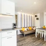 Holiday park Mobile Homes With Pool In Tar - Porec-istrien 38572