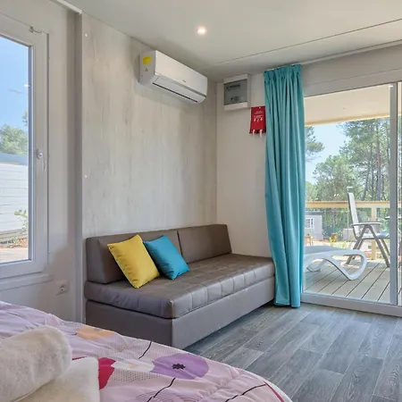 Mobile Homes With Pool In Tar - Porec-istrien 38572 Park za odmor Porec