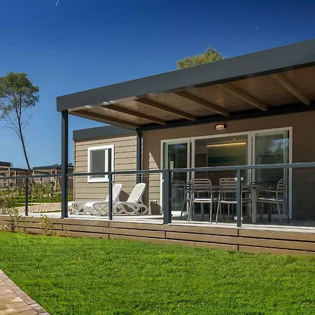 Mobile Homes With Pool In Tar - Porec-istrien 38572 假日公园 *