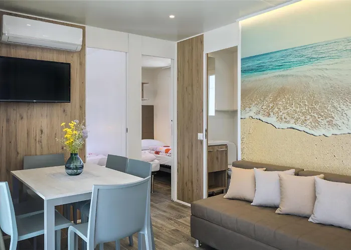 Mobile Homes With Pool In Tar - Porec-istrien 38572 Village de vacances Poreč