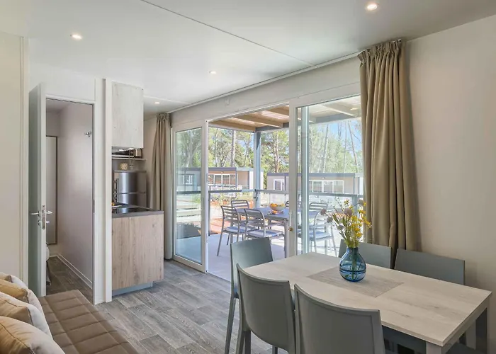 Village de vacances Mobile Homes With Pool In Tar - Porec-istrien 38572